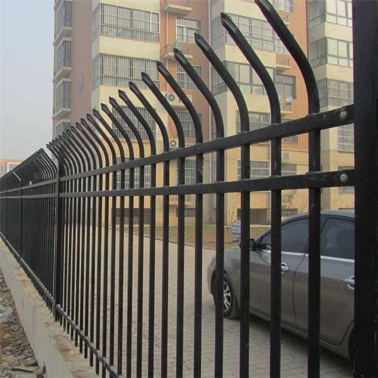 艾瑞锌钢护栏现货规格，欢迎新老客户来电咨询