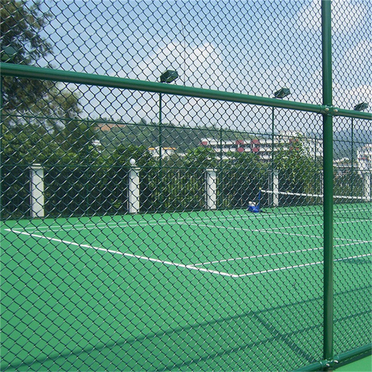 笼式足球场围网——新型足球场防护用品