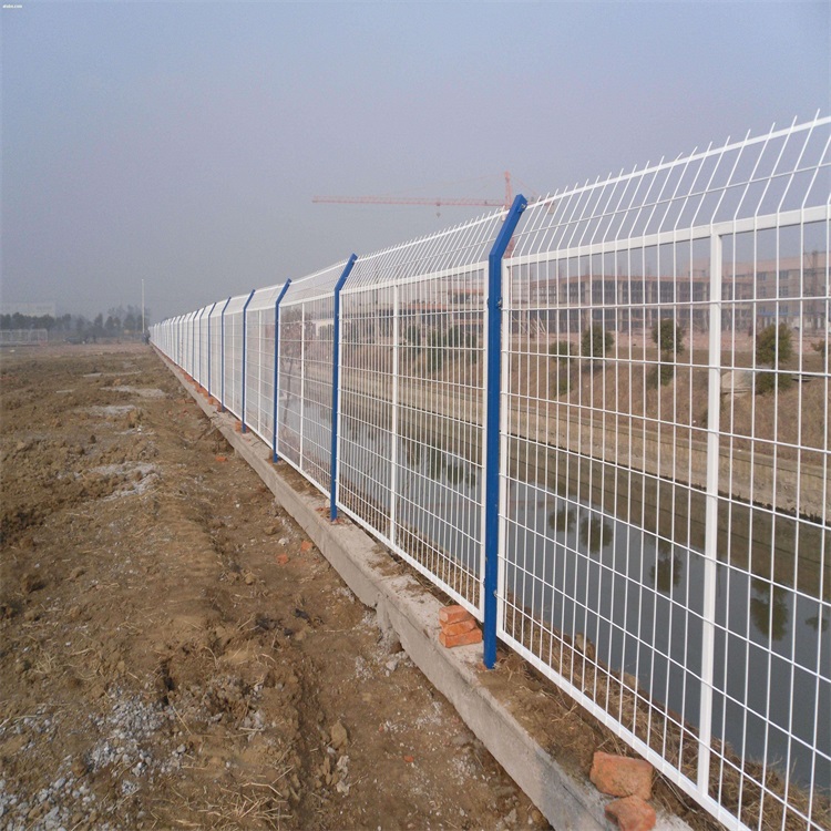 上海铁路沿线防护栅栏施工注意事项